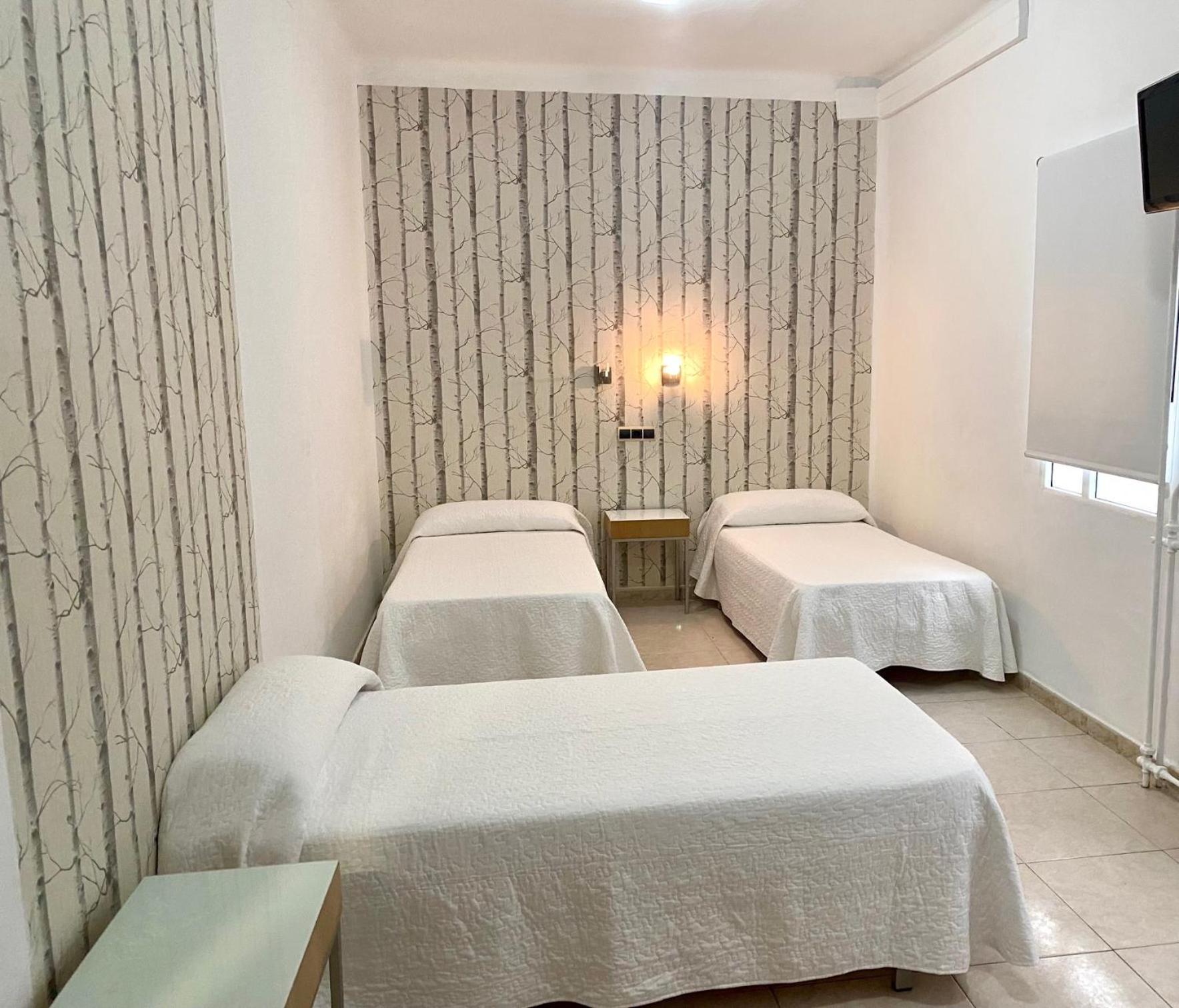Hotel Alamo Alicante Bagian luar foto