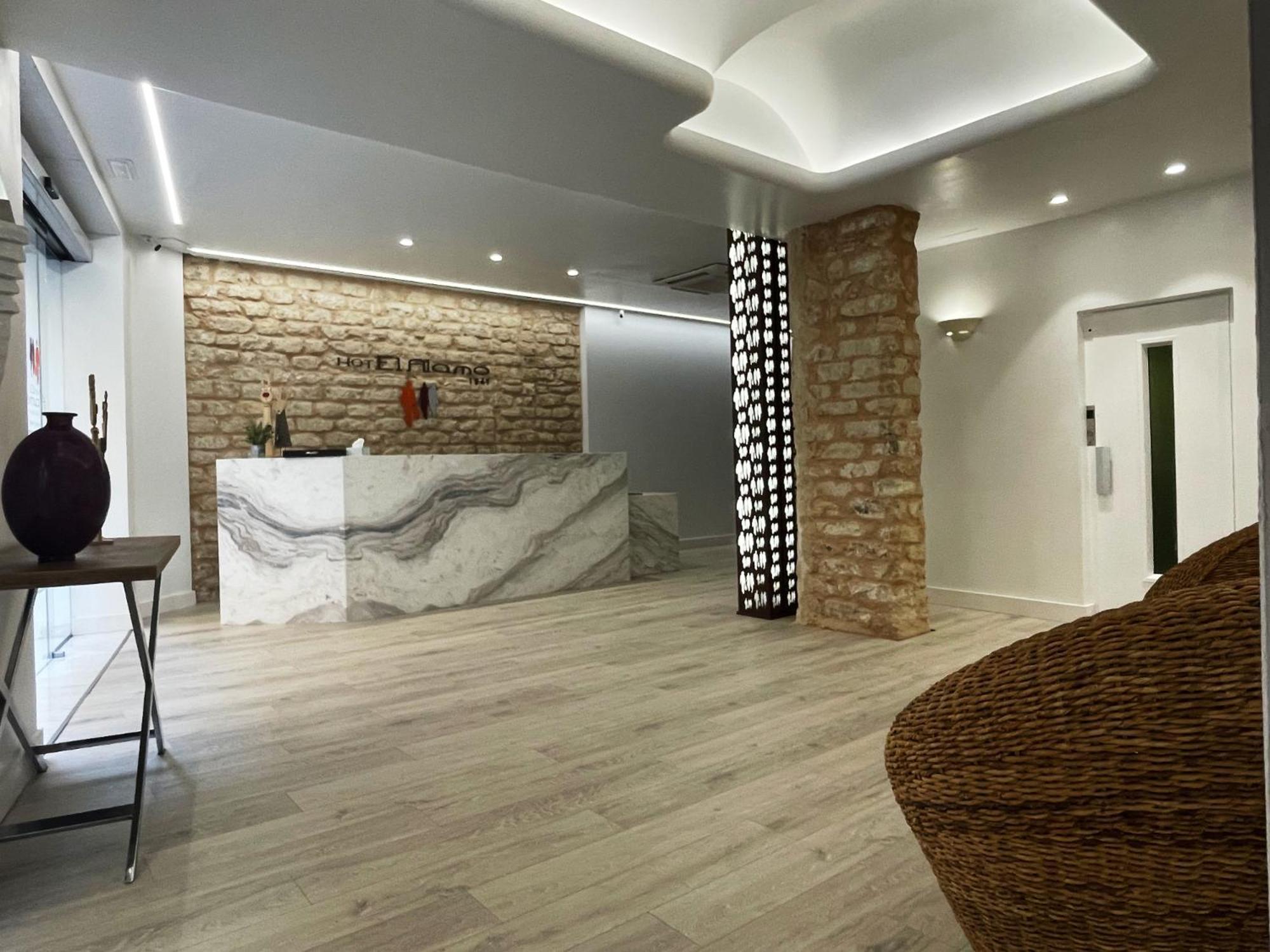 Hotel Alamo Alicante Bagian luar foto