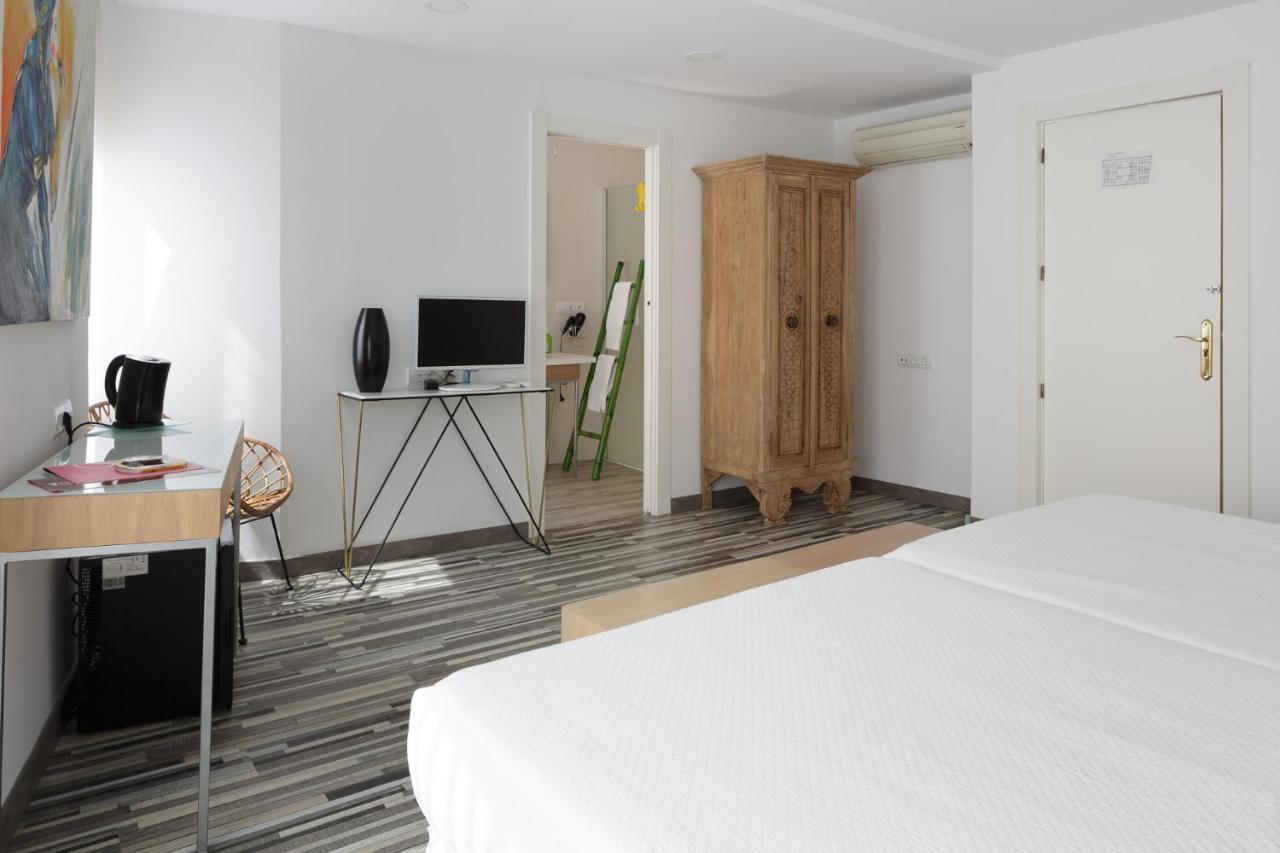 Hotel Alamo Alicante Bagian luar foto